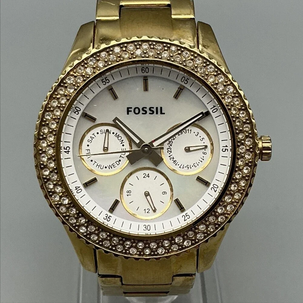Fossil ES-2861 Womens Watch 38mm MOP Gold Tone Crystals Bracelet New Batt 6.75